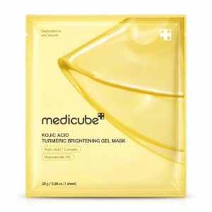 מסכת ג׳ל Medicube Kojic Acid Turmeric 28 גרם על רקע לבן