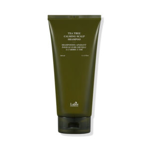 שמפו עץ התה La’dor Tea Tree Calming Scalp Shampoo 330 מ״ל על רקע לבן